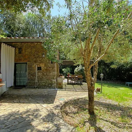 Villa Maison Ajaccio, 2 pièces, 5 personnes - FR-1-61-555 *